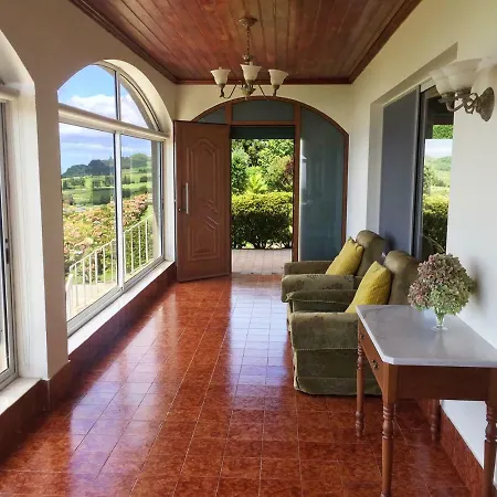 Flor Do Monte Lagoa (Azores)