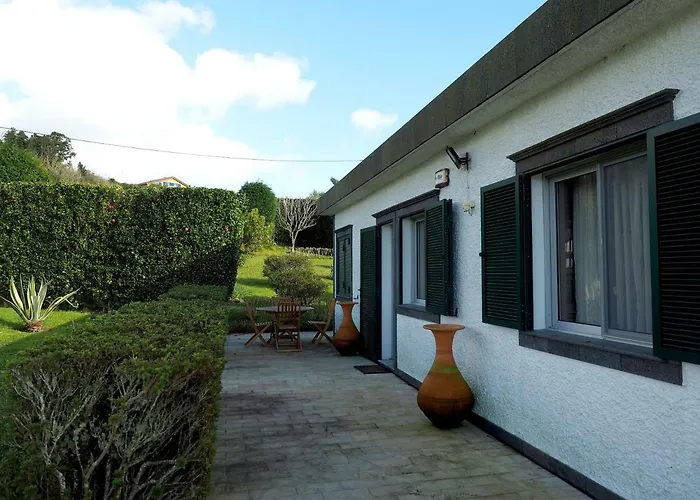 Flor Do Monte Nyaraló *